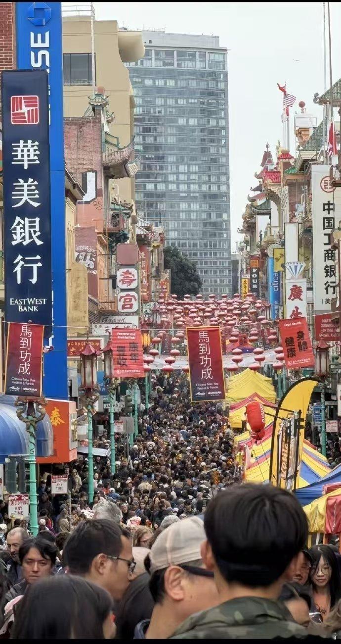 在美网友发来旧金山唐人街的现场图片