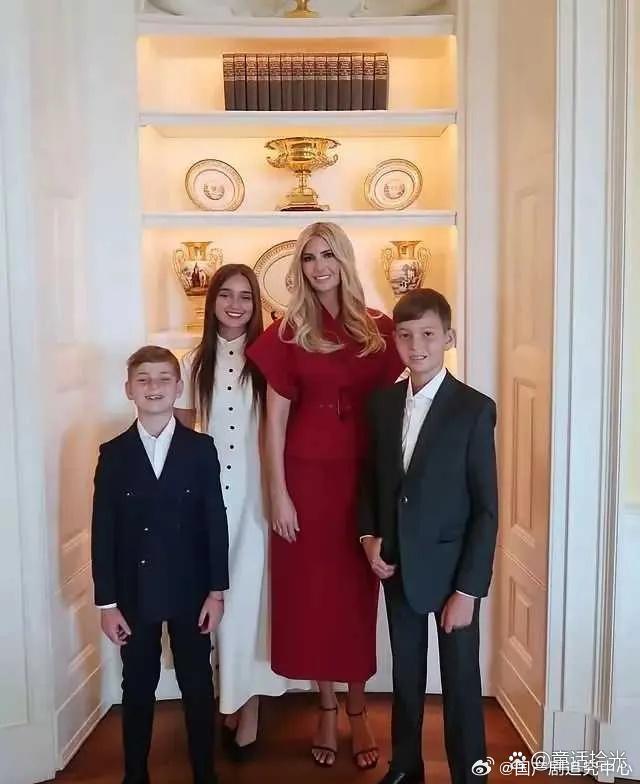 伊万卡和她的三个孩子。