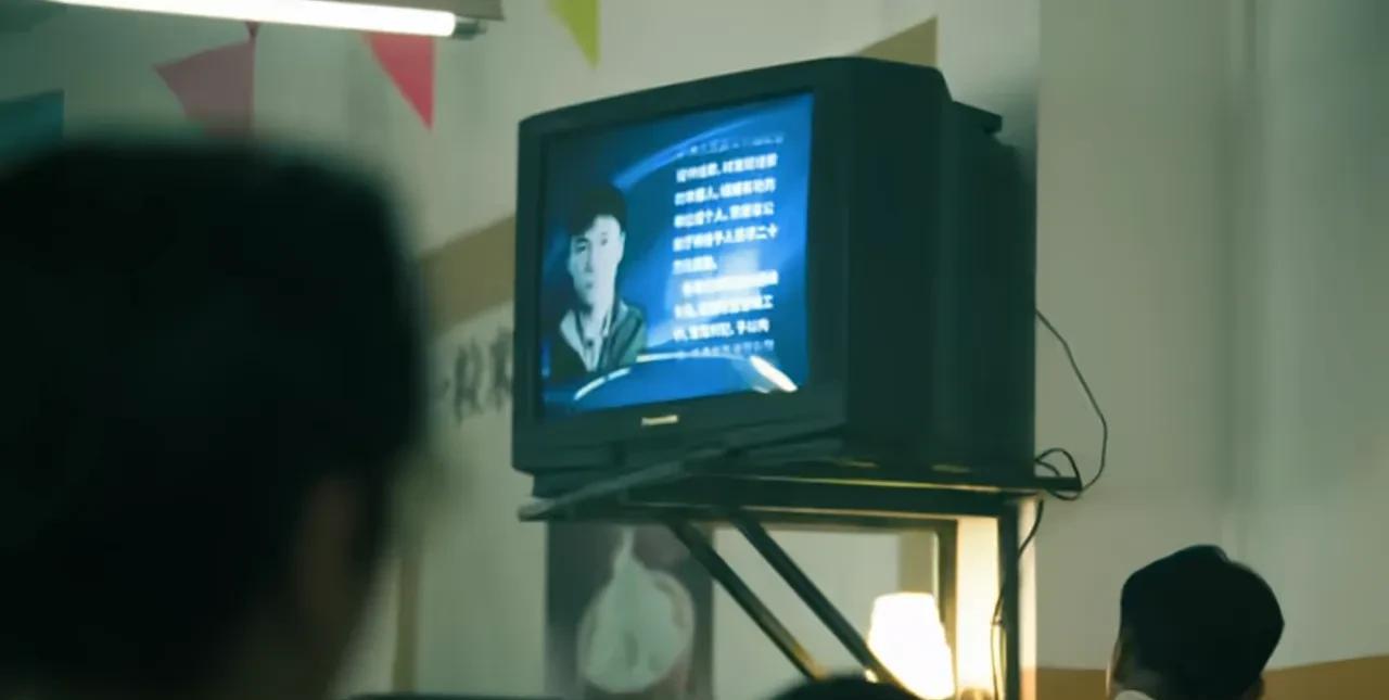 《扫毒风暴》第31-32集预告：警方全国通缉卢少骅，林强峰坚信就算这样卢少骅也会