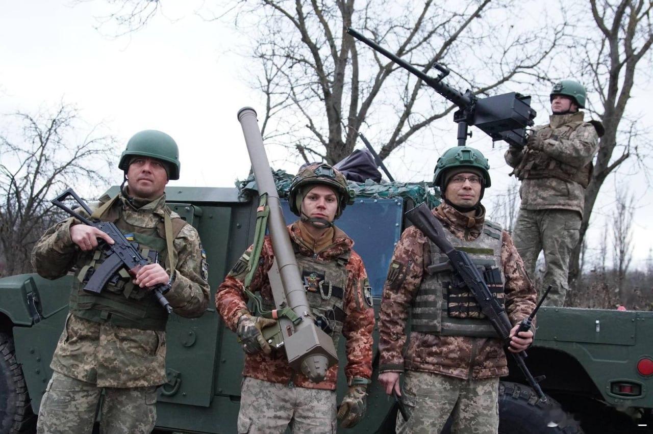 乌克兰军队使用中国造FN-6便携式防空导弹，击落一枚俄军Kh-101巡航导弹。乌