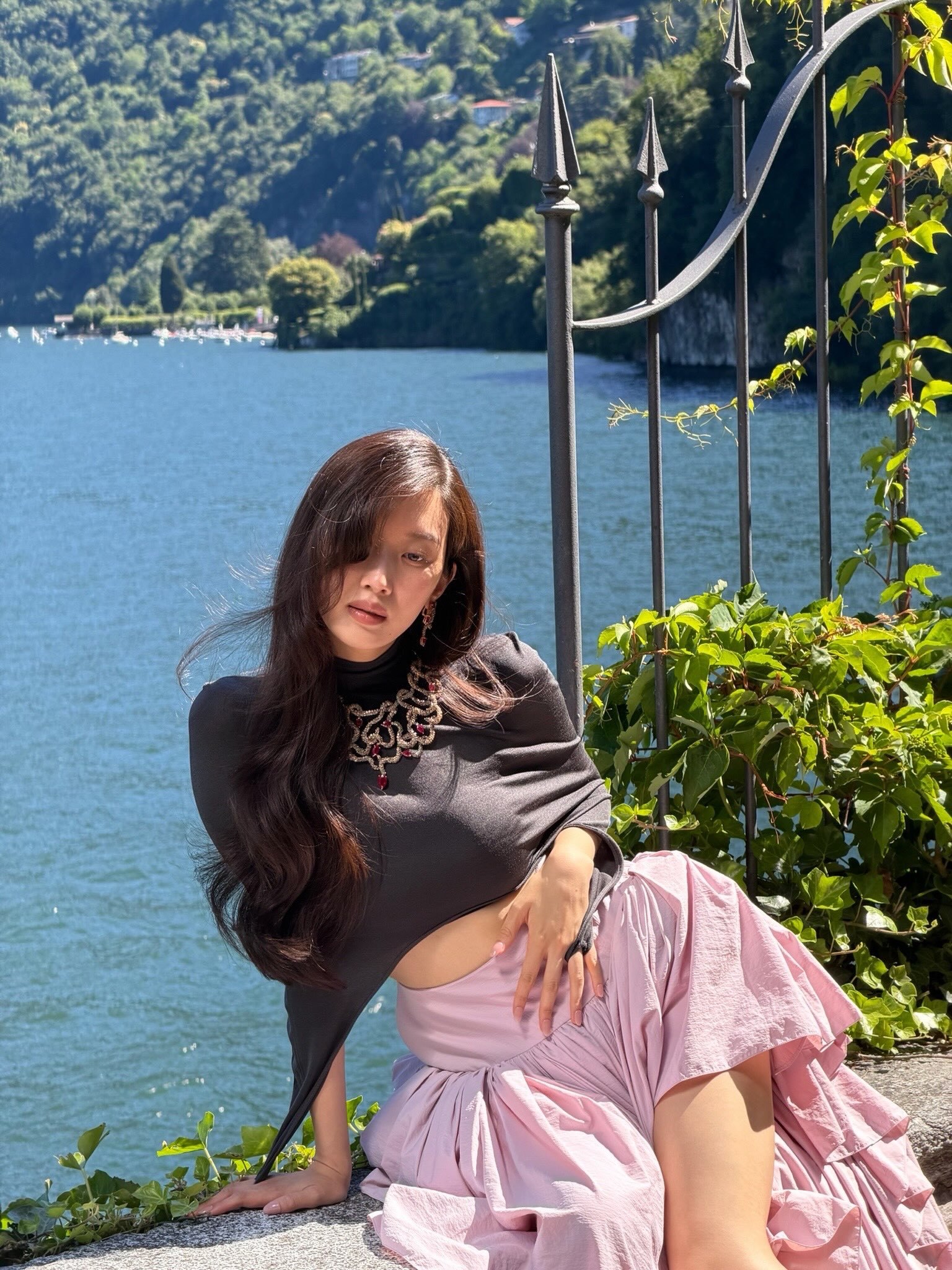 文佳煐INS更新🖤💐