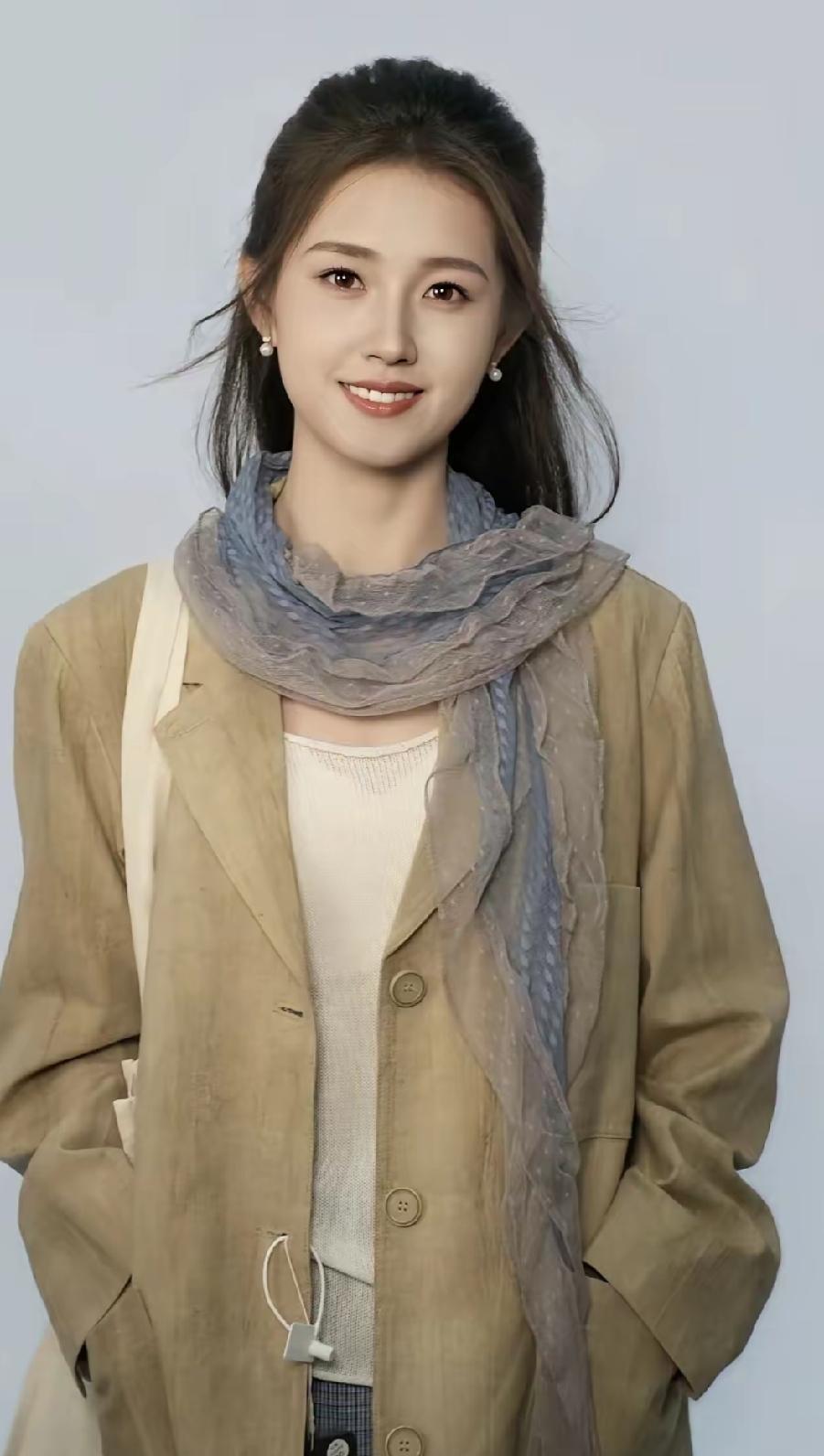 这三位短剧女演员，你最喜欢哪一位？论外型，郭宇欣温婉又有亲和力，翟一莹灵动