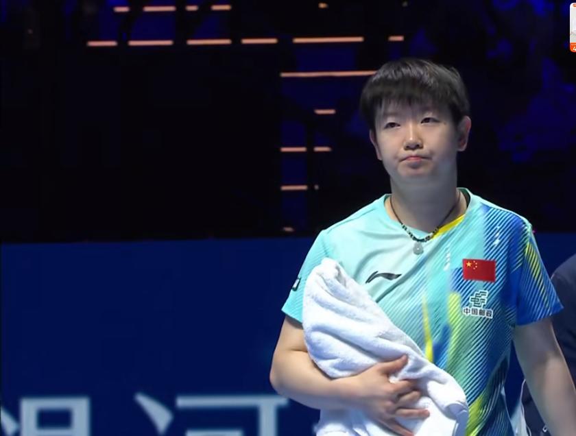 恭喜孙颖莎4:3险胜汉娜高达晋级澳门世界杯女单四强—把对手打出表情包！4月4