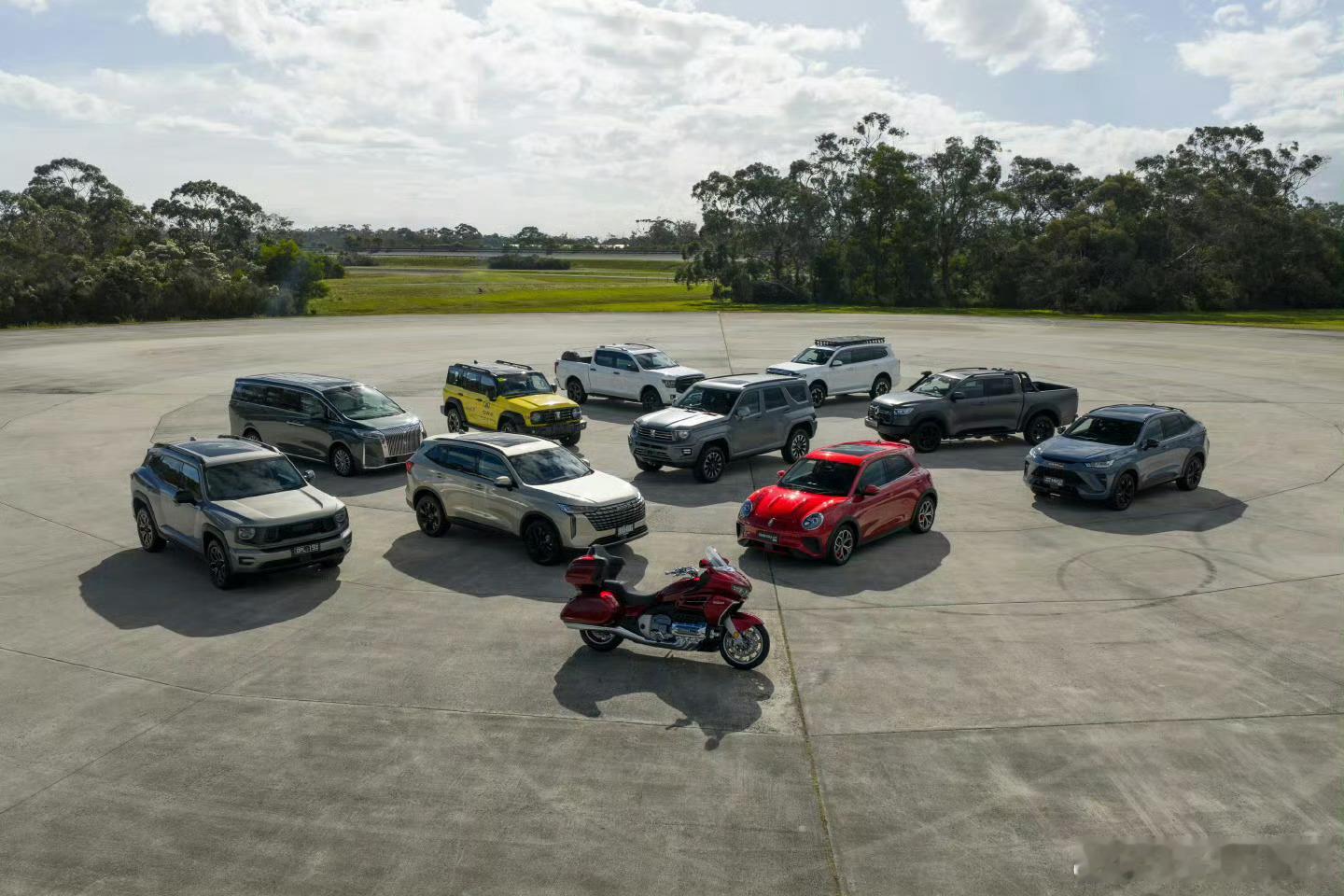 长城汽车10月销售新车14.3万台，同比增长22.5%；累计全年销售106.6万