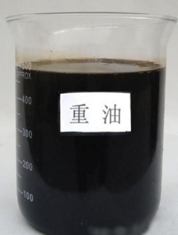 一艘排水量几万吨的远洋货轮，每天要烧掉上百吨燃料。烧的不是汽油，不是柴油，而