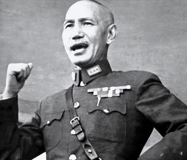 1949年4月21日，蒋介石正在午休，俞济时敲门后急匆匆地走进来，说：“紧急军情