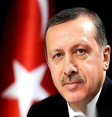 土耳其那纸对中国的免签令，终于签了。但别急着高兴，这背后不是什么热情好客，更像