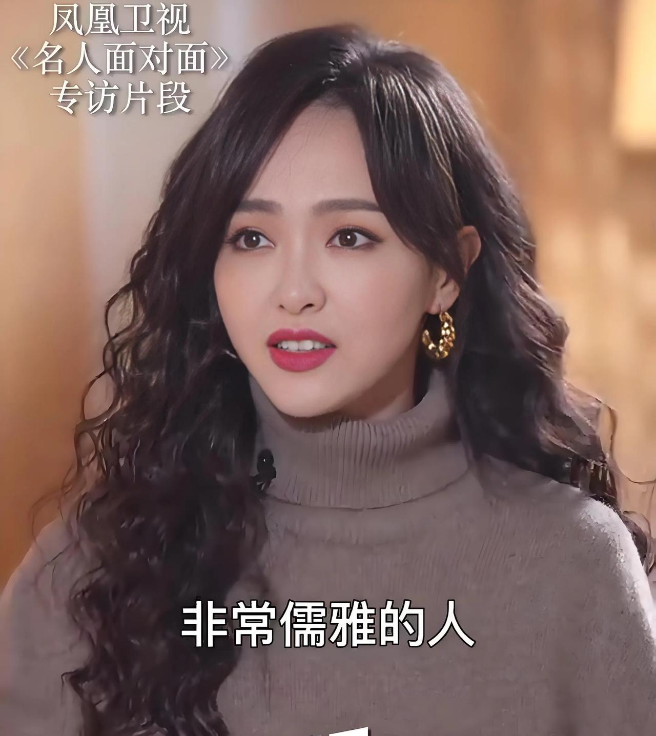 看看唐嫣是怎样评价王家卫的，两人情商差了何止十万八千里！这两天关于王家卫的一