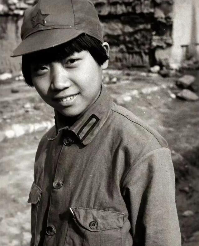 1936年，马家军要枪毙一个12岁的小红军。谁料，小红军说：“你们用大刀砍死我吧