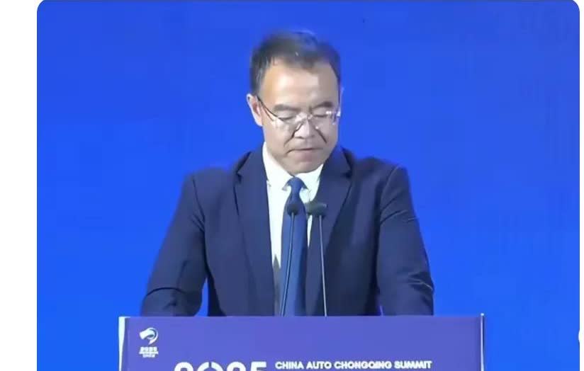 2025年的中国汽车重庆论坛，火药味之浓，已经不是正常的企业之间的竞争。完整转述