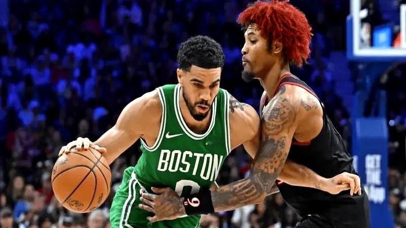 今年NBA东部季后赛，真有点看不懂了。除了凯尔特人，其他队都打...