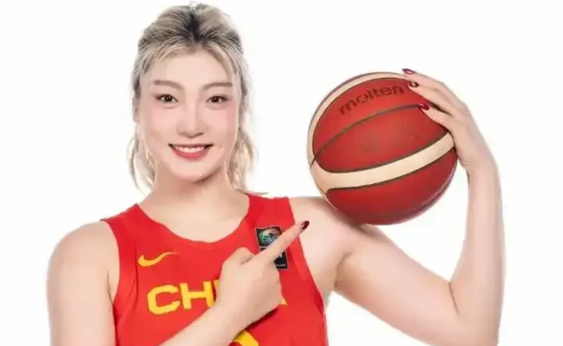 李梦，韩旭合砍50分，李梦27分9次助攻，韩旭23分。全运会女篮资格赛四川女篮8