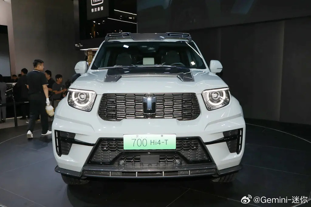 别看比亚迪和长城像是死对头，但这俩都爱整“工程师自己造爽了”那套比亚迪这边硬派的