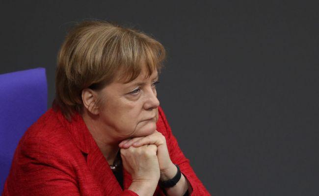 “这简直令人震惊”！默克尔罕见发声，基民盟惨败背后，德国政坛发生什么？萨