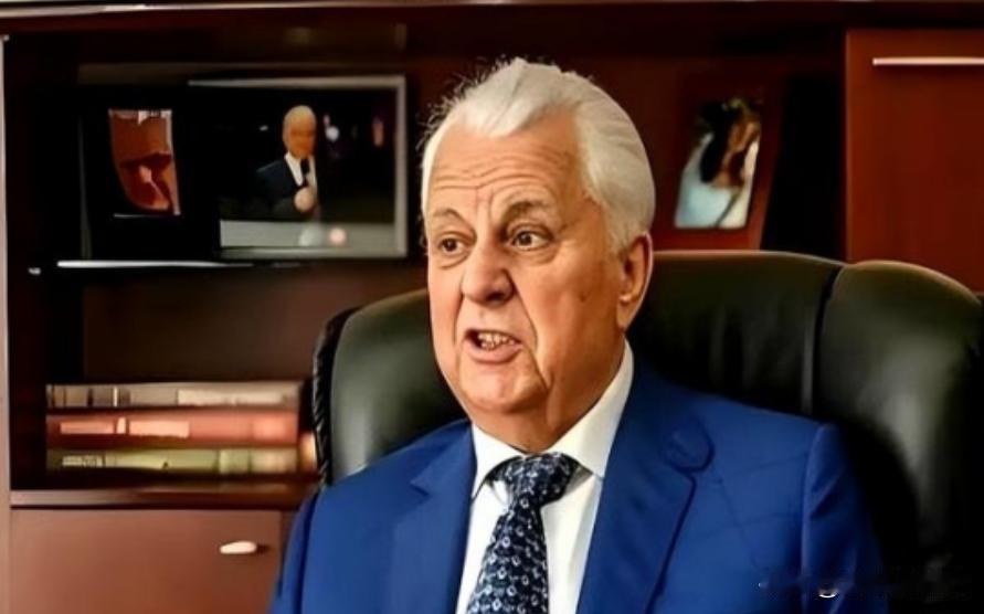 一群乌克兰的顶尖专家，在中国采访镜头前，突然就集体崩溃，哭得像个孩子。你以为是受