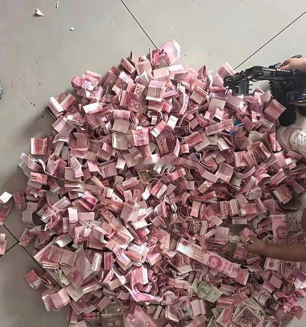 砸了弟弟的存钱罐，愧疚感翻涌，恨自己一时冲动太莽撞！