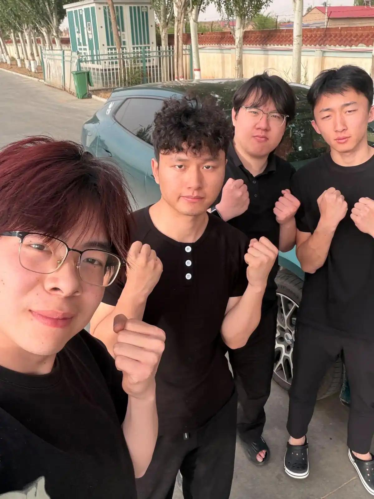 破防！北方民族大学一名大四女生深夜痛失至亲，归乡奔丧无路可走陷入绝境，室友无奈求