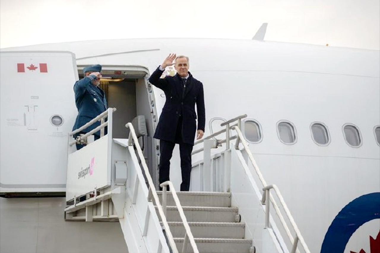 1月14日早上，加拿大总理卡尼已经乘坐飞机来北京访问了！从曝光的画面我们可以看