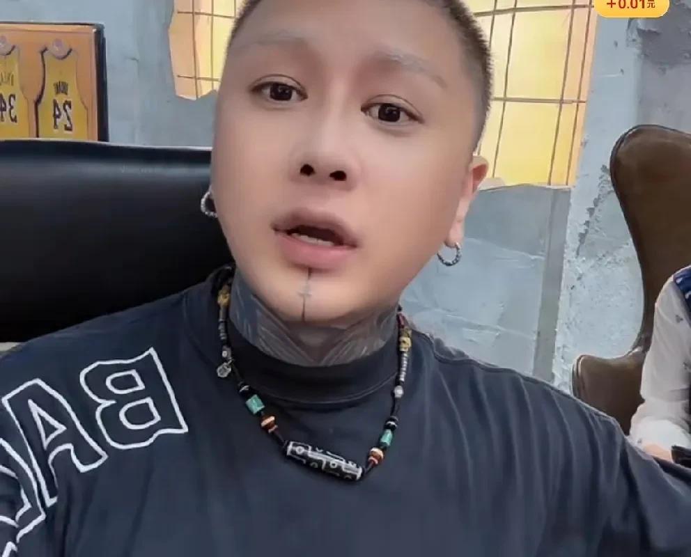 fz扬言要做KS的王，要让丈门粉丝像以前那么狂！和达摩PK惩