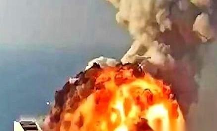 全线炸穿！俄军突然开启饱和式猛攻，整个欧洲彻底懵了！不光乌克兰当局慌了神，