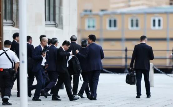 中美瑞典首日会谈结束 特朗普施压中国开放市场 最近这两天，全球目光都聚焦在