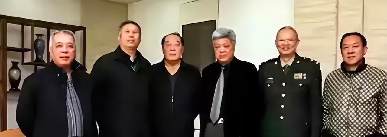 1967年10月，保卫人员向许世友报告：司令，有人要见你，许世友吼了一声不见，但