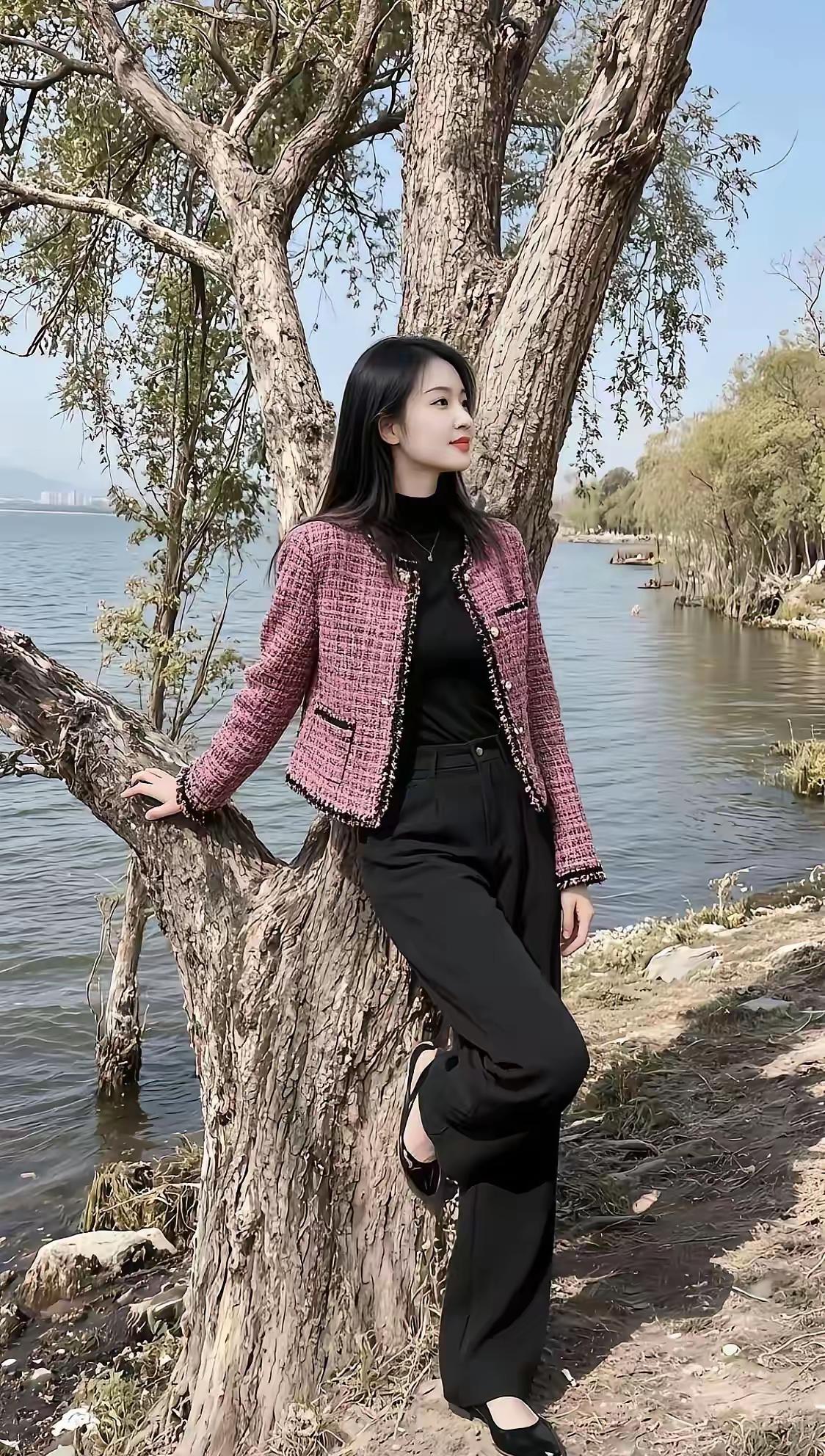 美不美不是露多少，完全取决于美女的身材是否亭亭玉立，皮肤是否洁白如玉，还有气质，