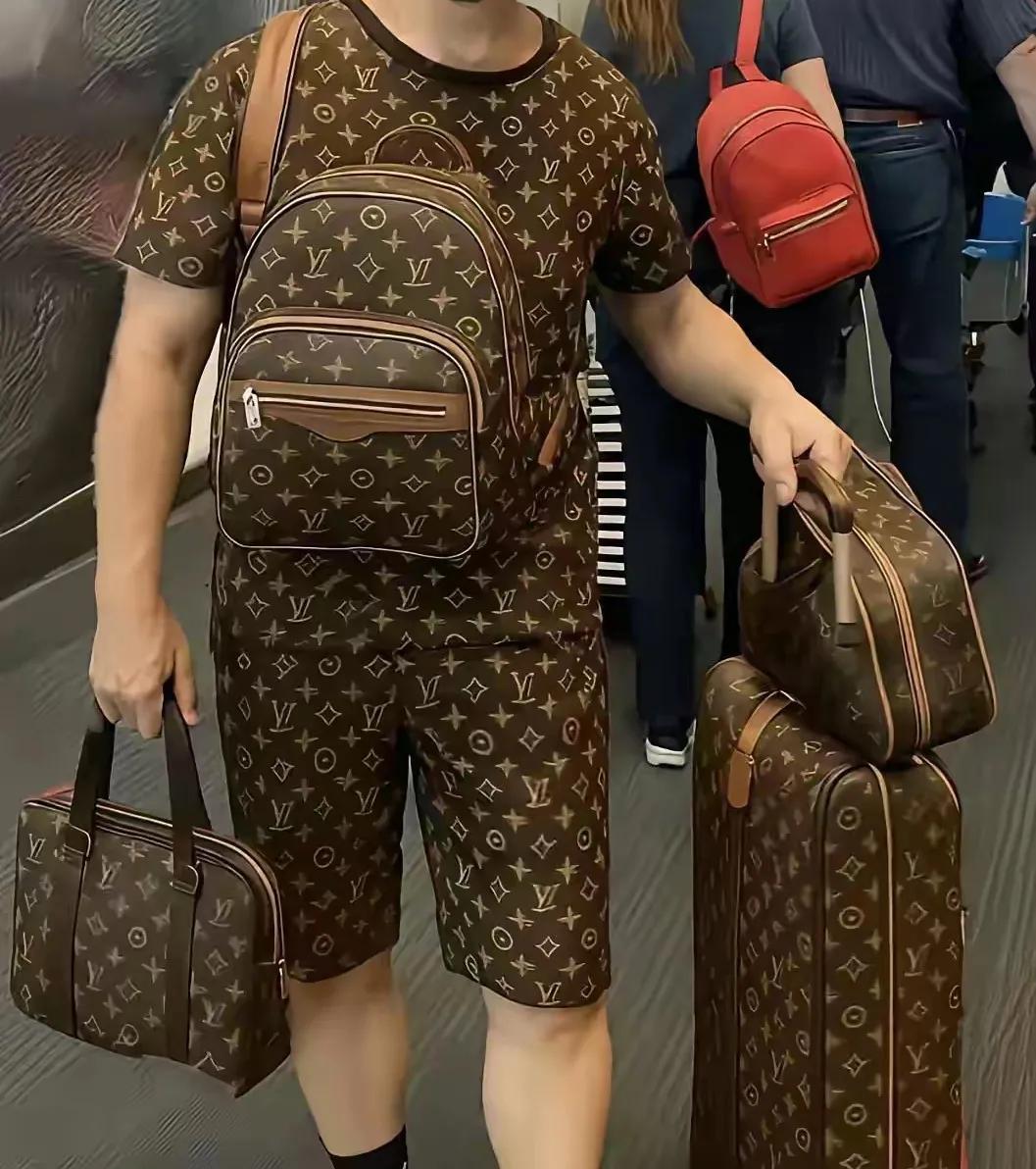 有钱人会这样穿吗？这一身的名牌是真的还是假的？大家知道什么叫“身价上亿”吗？看看