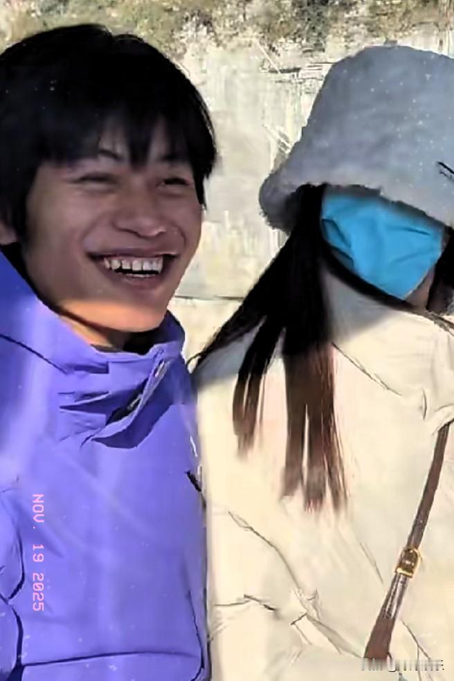 七星山荒野求生的观众有福了！林北的女朋友终于正式亮相，一大早就让大家吃足了狗