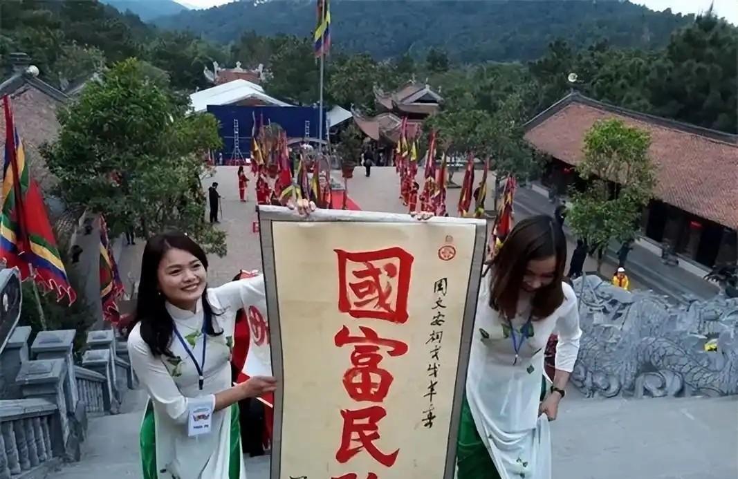 为什么越南使用汉字3000年，短短30年内就废除了？在很久以前，汉字可是越