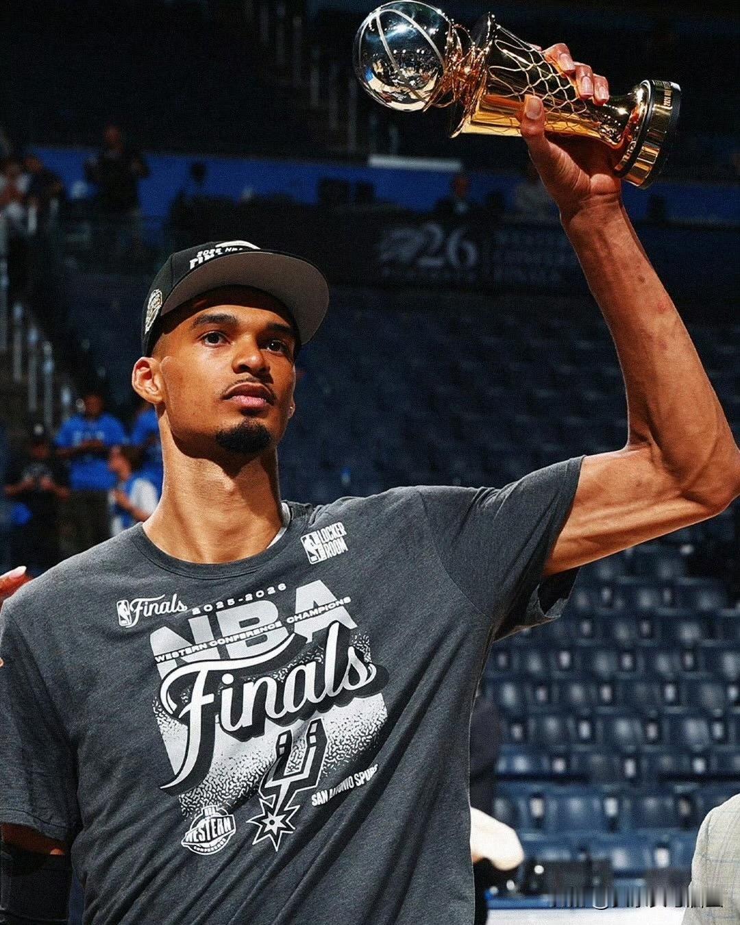 NBA总决赛已然落下帷幕！结果与我预测的恰恰相反！马刺终究还是为他们的年轻