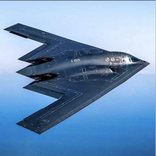 美国B-2轰炸机是中国的克星？它几乎让所有对手都感到害怕，但面对中国，充其量就只