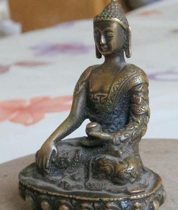 2019年，尼姑带着寺庙里的佛像上鉴宝节目，不料，专家鉴定后说该佛像是赝品，尼姑