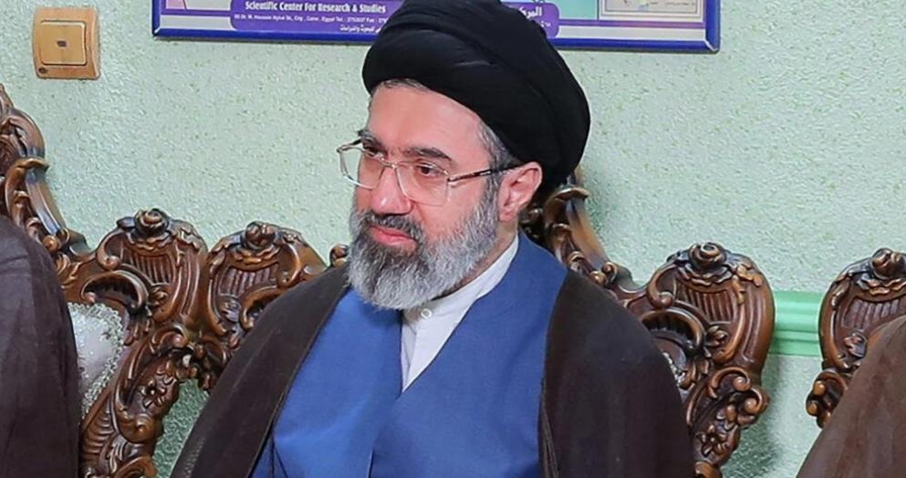 纽约时报今天报道：伊朗最高穆杰塔巴·哈梅内伊的伤情，远比外界此前了解的要严重得多