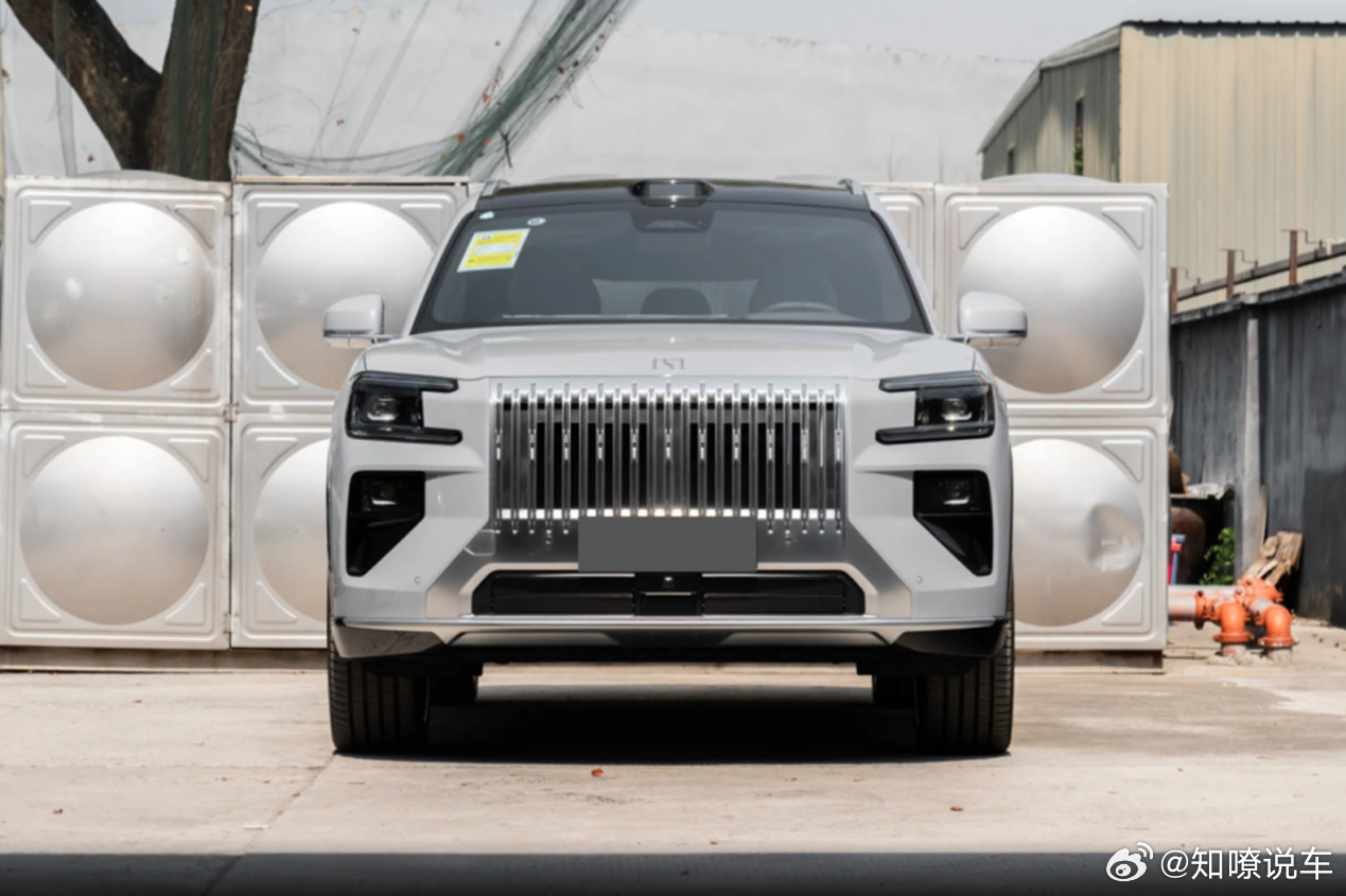 三款“八系”顶流SUV，蔚来ES8/极氪8X/路虎神行者8，谁更戳你？最近的车圈