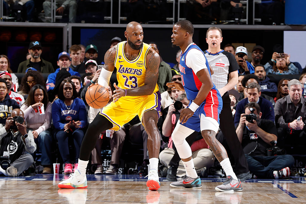 湖人争冠前景暗淡：阵容容错率低，运气与健康成关键