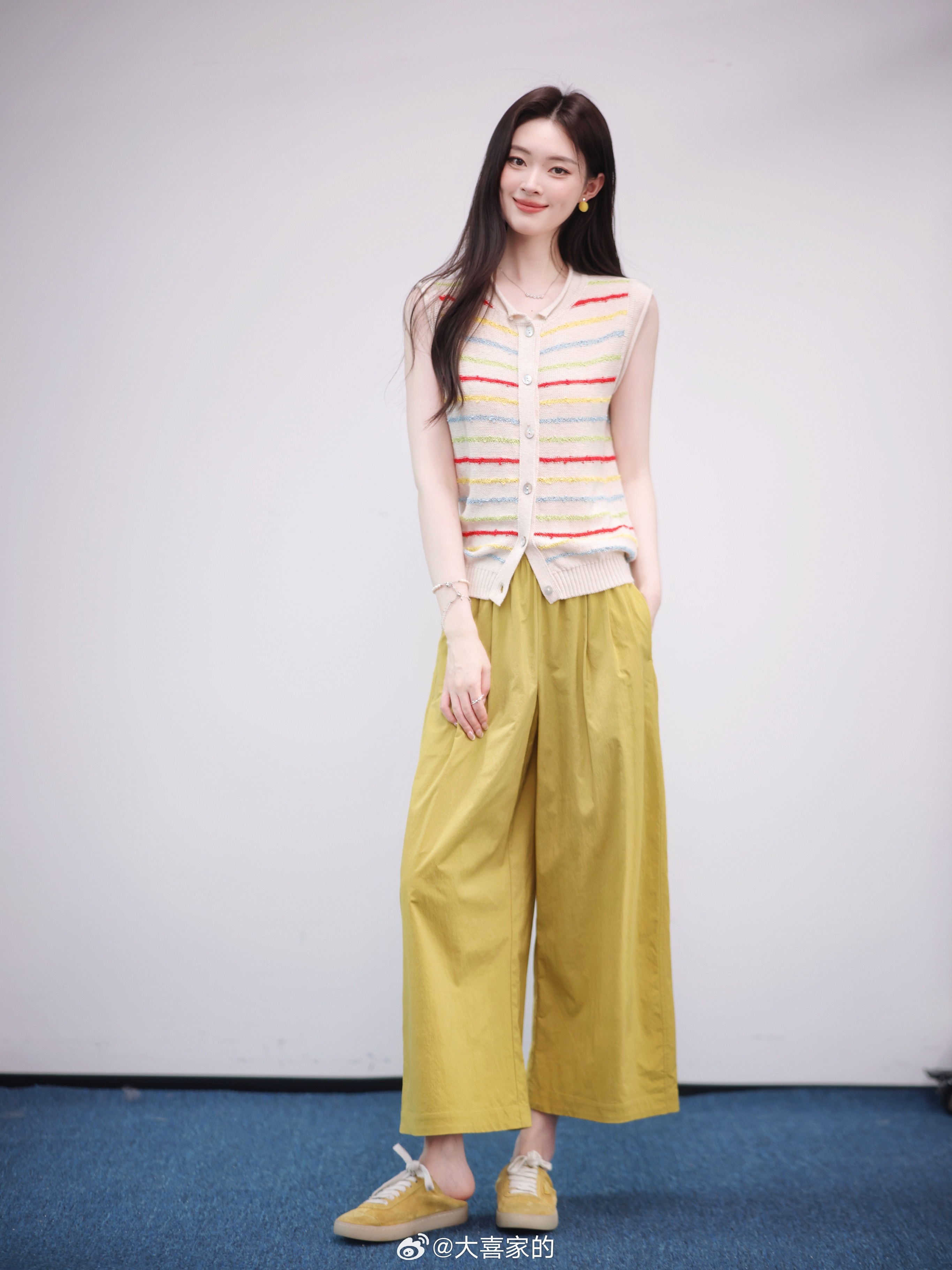 碰上彩虹吃定彩虹🌈！夏天怎么能没有彩色马甲呢～