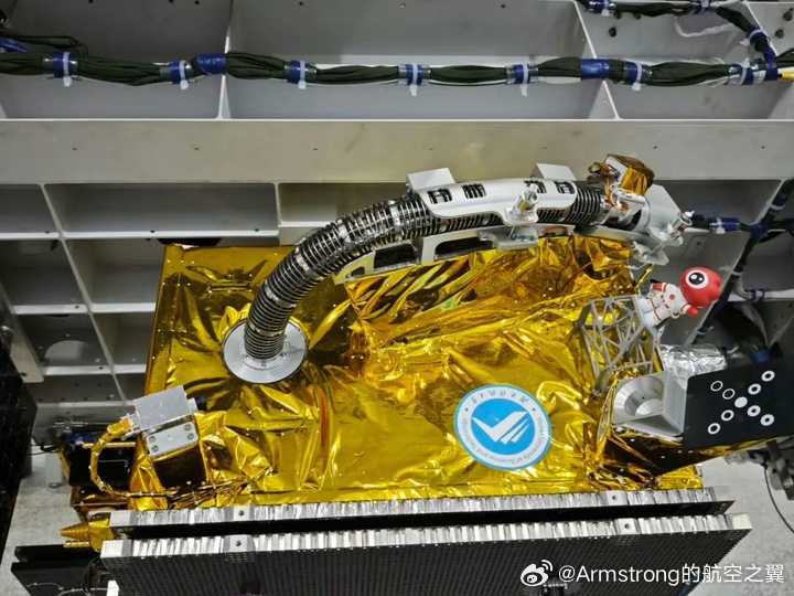 太空加油站新进展与传统刚性机械臂相比，这种柔性机械臂具有重量轻、能耗低、灵活性