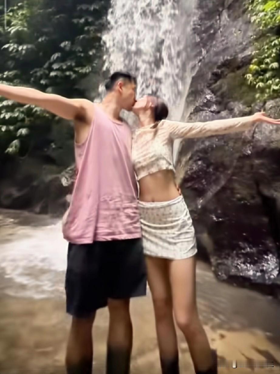 高诗岩和妻子也开始了浪漫旅行！CBA球员的休赛期，你就看吧，有对象有媳妇的全