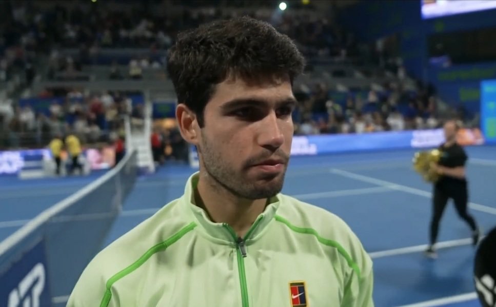 网坛风云阿尔卡拉斯击败卡恰诺夫之后接受了采访，这段话体现了阿尔卡拉斯非凡的对比