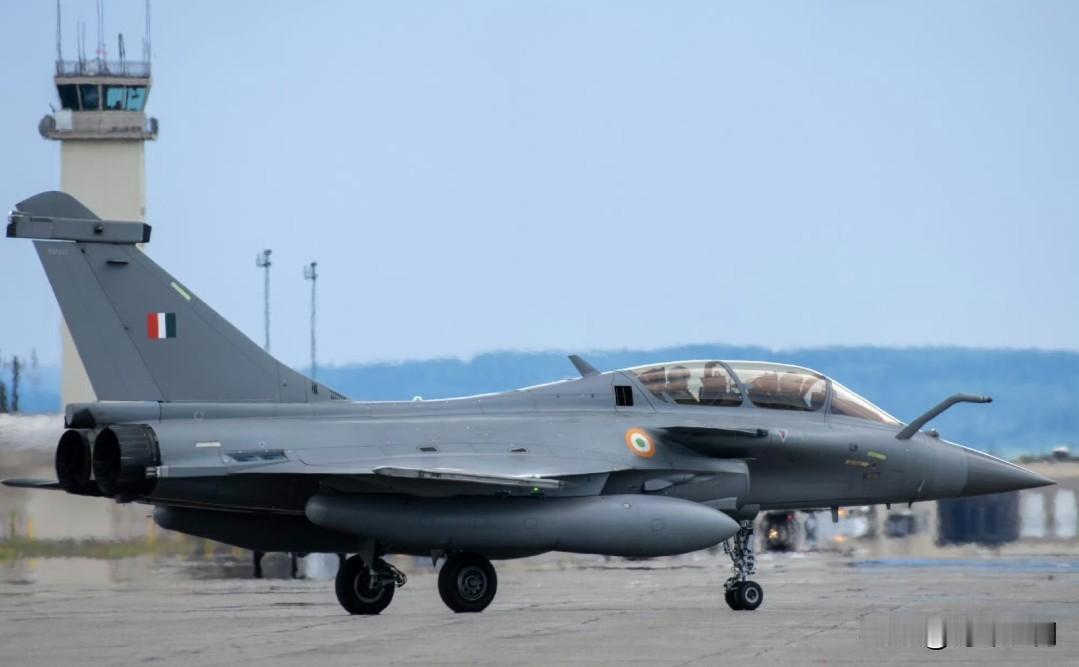 法国准备做出重大让步——包括大规模本地生产和可能的互惠防务协议——以促成印度计划