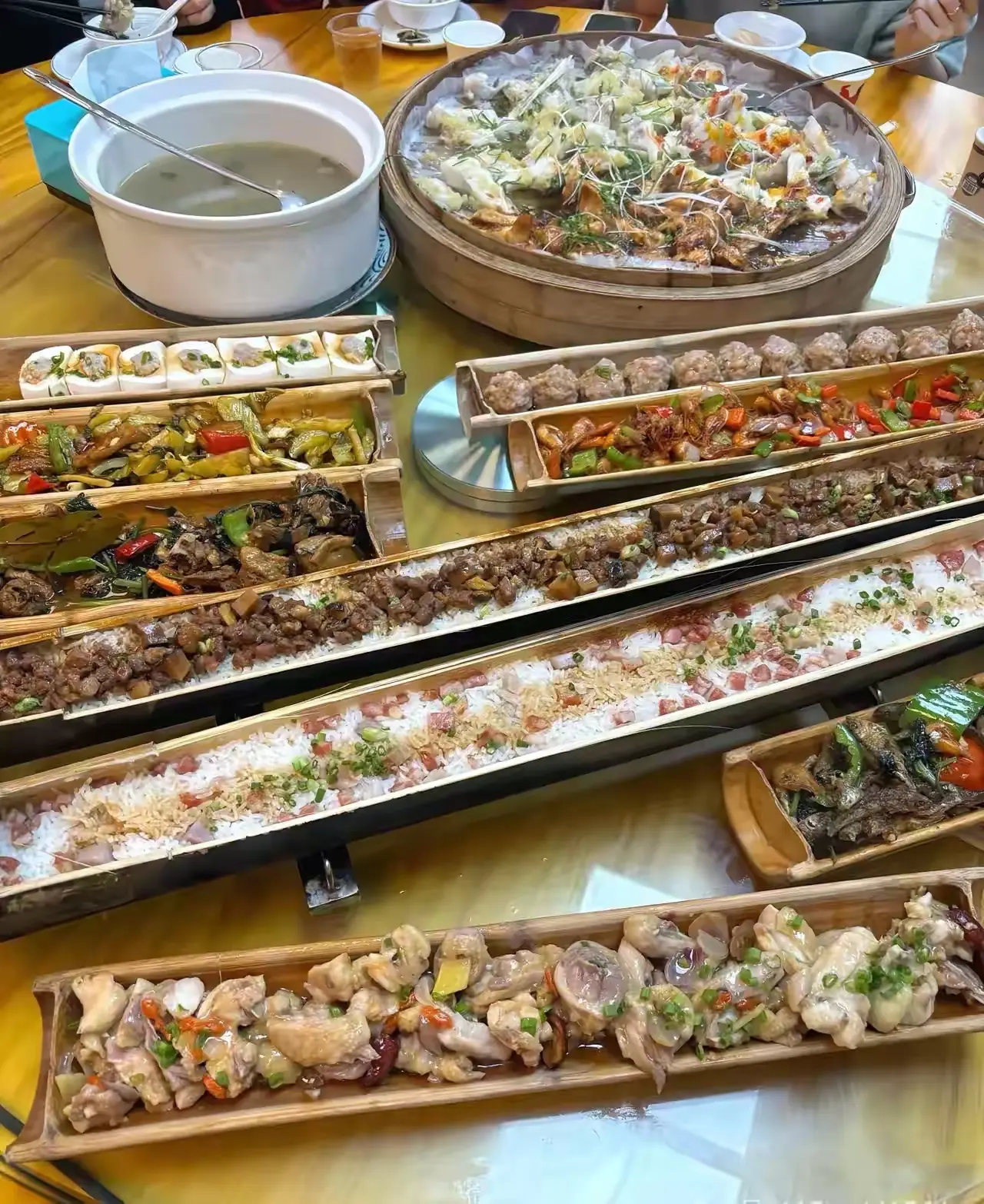 广东的竹筒饭！超好吃的捏