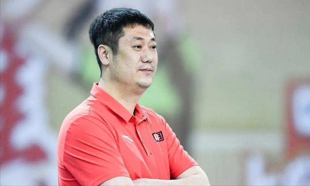 中国女排世锦赛首胜是因为谁？1⃣️，因为主教练赵勇第一局首发阵容，有许久未