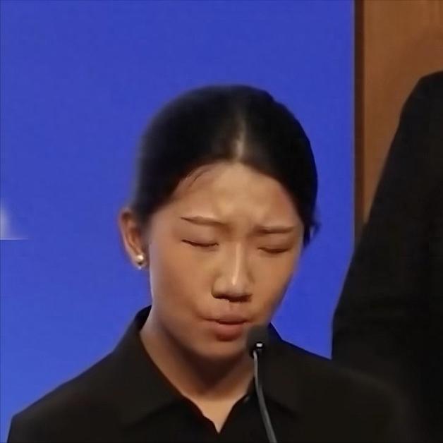 谁给你的资格替十四亿人跪下？巴以冲突打到现在，加沙那边的医院炸了，学校炸了，难