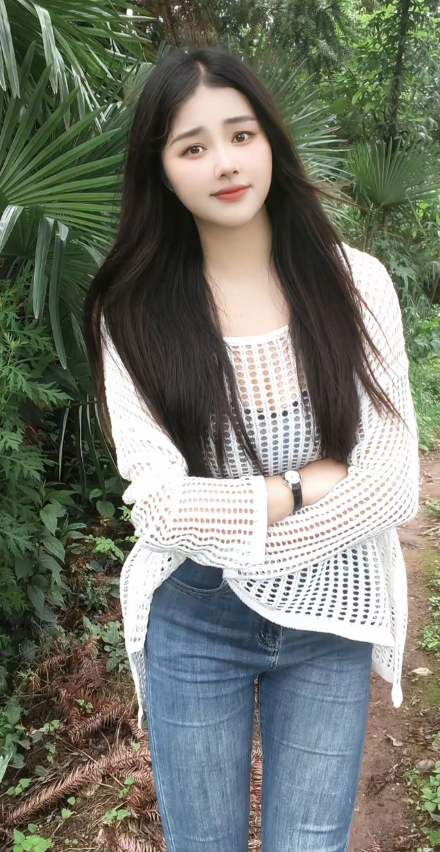 这妞长的真哇塞