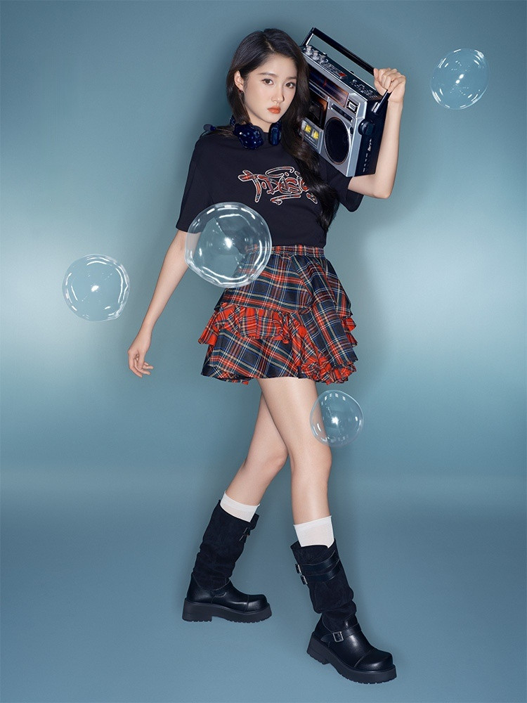 关晓彤李昀锐狗仔剧宣好演员就是要不停的拍戏、拍好戏，累了就拍戏，高兴了就拍戏