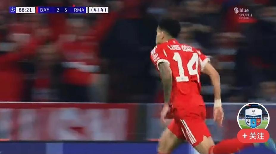 其实，拜仁慕尼黑踢得相当文明。皇马球员在进球穿过己方后卫时，拜仁球员都没有去拉扯