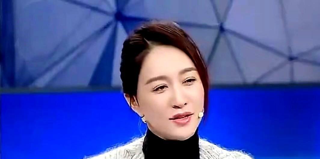 邓超和孙俪，根本不是一见钟情。2005年拍《幸福像花儿一样》，第一次见面，两人