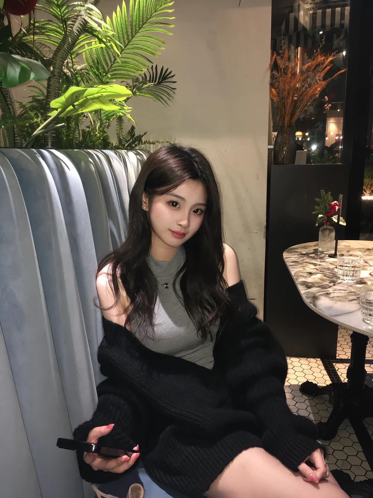 你值得拥有更好的一切，所以请继续努力，不要辜负自己。