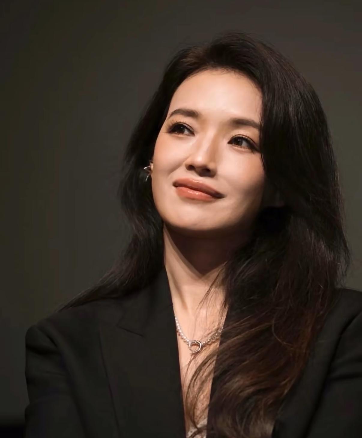 49岁舒淇的坦白，狠狠打了那些鼓吹“丁克自由”的人一巴掌！我们总以为，丁